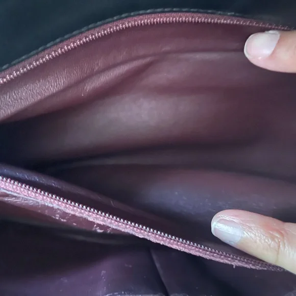 Authentic Chanel lambskin/calfskin large black chevon single flap shoulder bag - Picture 8 of 14